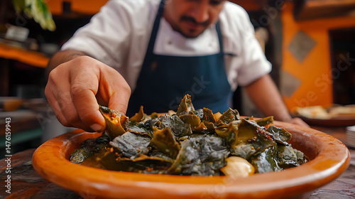  A food vlogger tasting Chiles en Nogada at its place of origin (1)