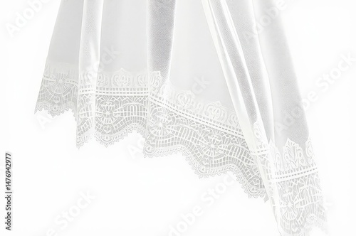 Elegant Mantilla Lace Detail