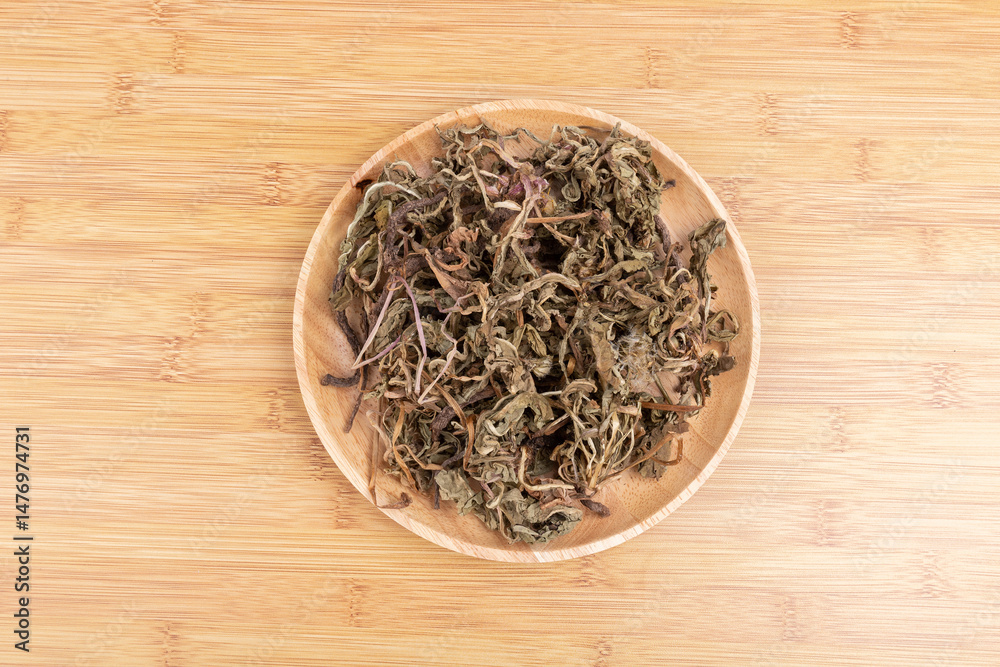 Fototapeta premium Dried dandelion is a traditional Chinese herbal medicine