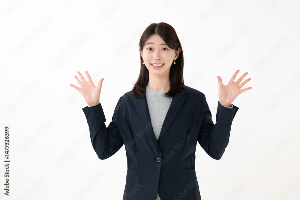 びっくりする女性 びっくりする女性