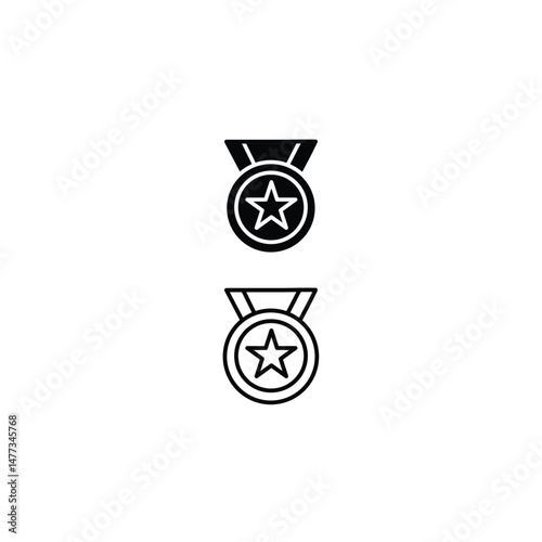 Minimal Linear Award Icon – Simple Medal Outline with Star on White Background