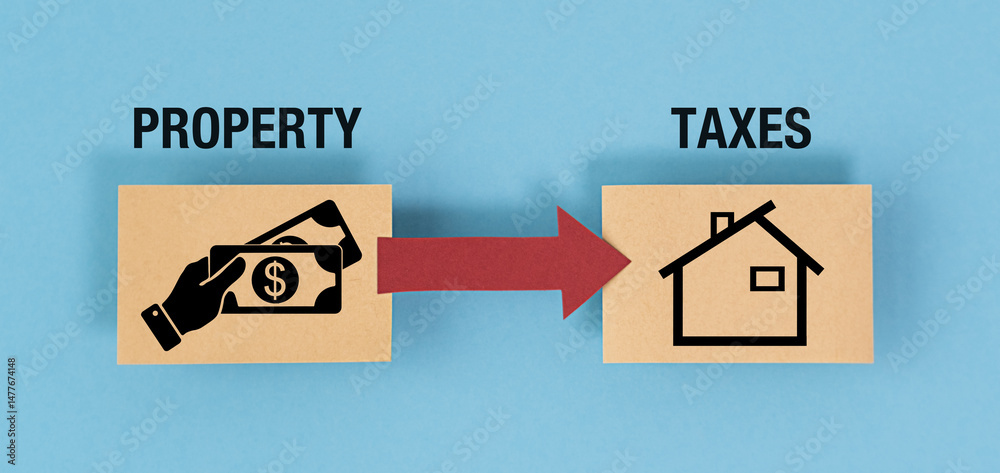 Obraz premium Property tax concept illustrated with cash exchange for home ownership, featuring clear icons and arrows