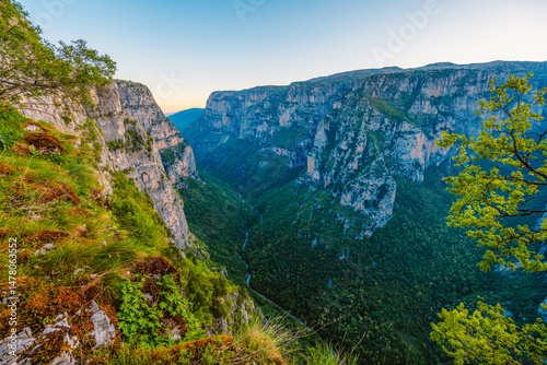 Obraz na płótnie Vikos Gorge from the Oxya Viewpoint in the national park in Vikos-Aoos in zagori, northern Greece. Nature landscape w salonie