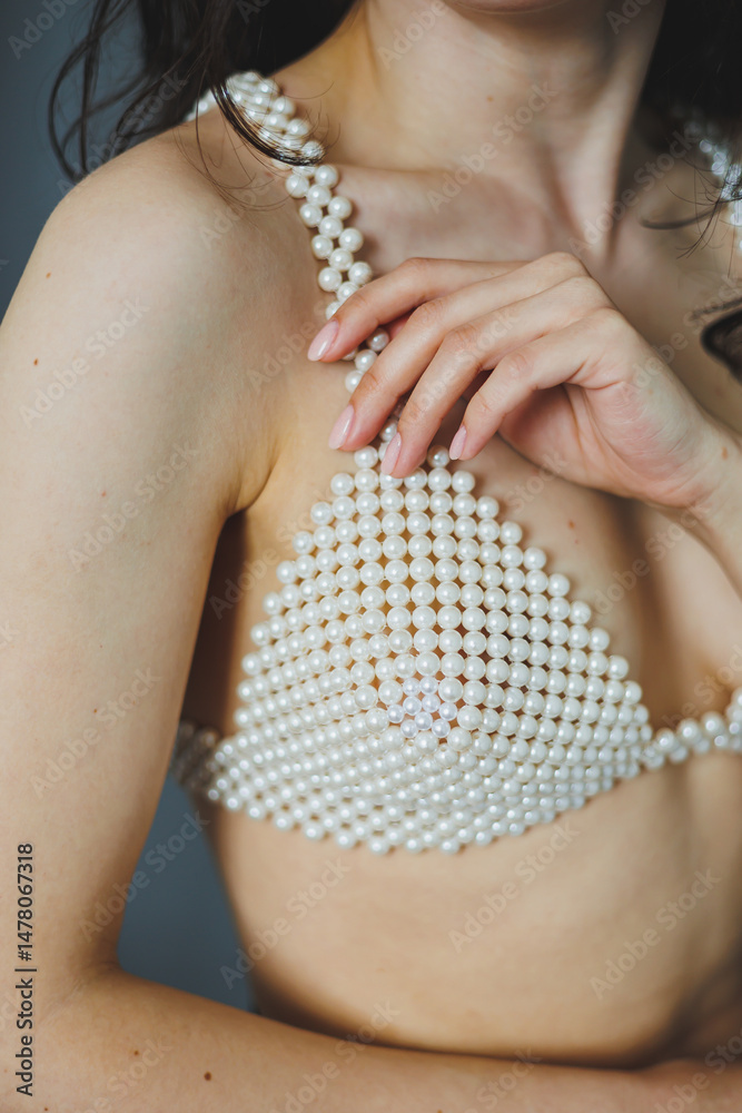 Experience a truly unique and innovative fashion statement with our stunning Pearl Bra Design that perfectly blends edgy and artistic styling for the modern trendsetter and fashionforward individual