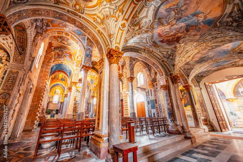 Obraz na płótnie Chiesa Santa Maria dell Ammiraglio or Chiesa della Martorana in Palermo, Sicily, Italy w salonie
