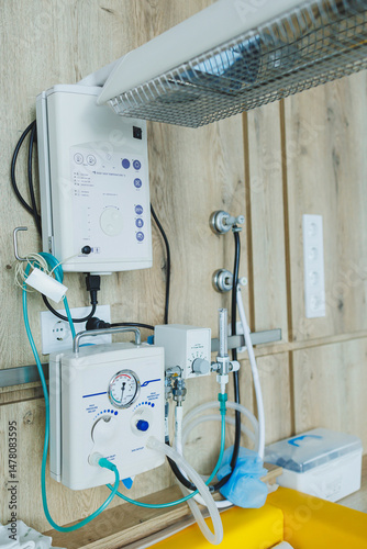 Obraz na płótnie The advanced setup of medical equipment within a healthcare facility is essential for effective patient monitoring and treatment, especially in the context of modern telemedicine practices w salonie