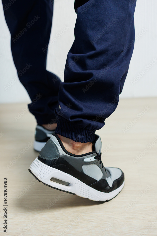 Discover our stylish athletic footwear that showcases a modern design, perfectly suited for an active lifestyle. These shoes combine comfort and functionality for all your sporting needs