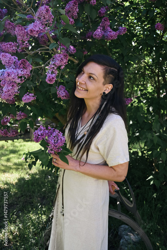 Schildmaid Wikinger und Flieder 