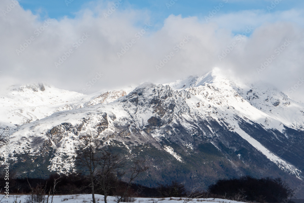 Obraz premium snow covered mountains