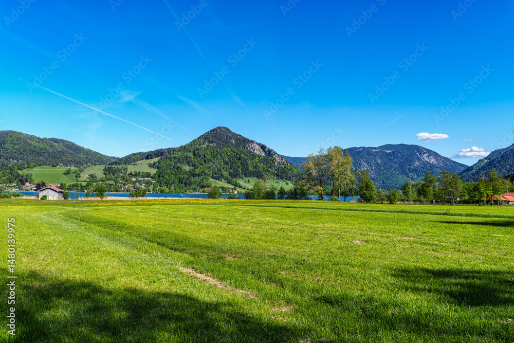 Fototapeta premium Hiking trail around Lake Schliersee in the bavarian alps at Schliersee, Upper Bavaria, Germany in Europe