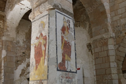 Eglise Saint-Genest, église romane, ville de Lavardin, département du Loir et Cher, France