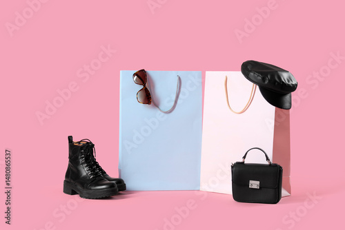 Fashionable women's accesso...