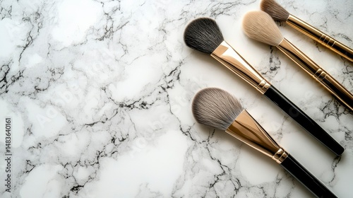 Obraz na płótnie Elegant Makeup Brushes on Marble Background w salonie