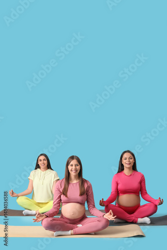 Beautiful young sporty preg...