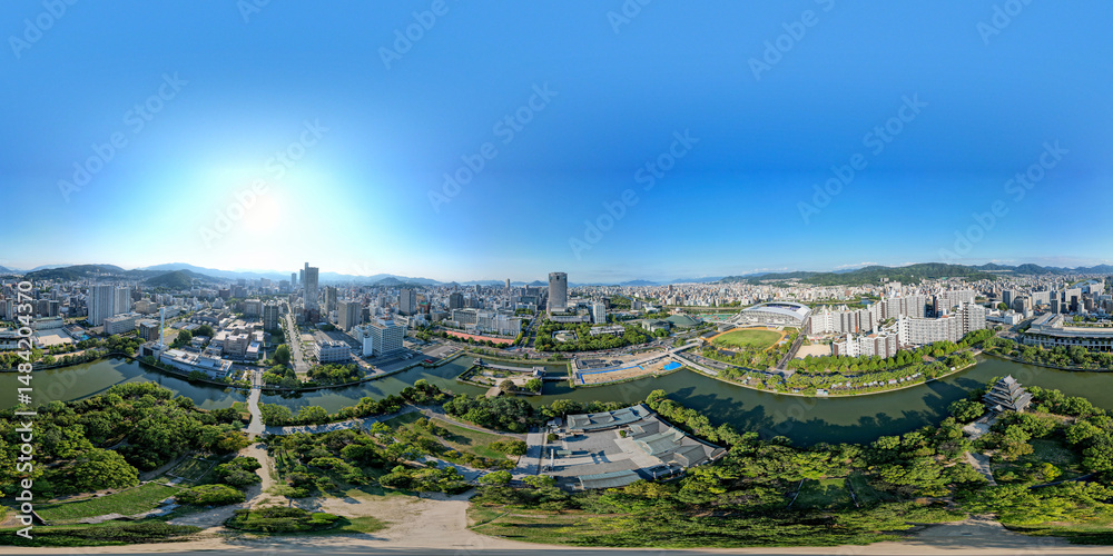 Obraz premium 360 seamless HDRI Panorama view Hiroshima, Japan