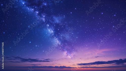 雲の向こうに見える星空と天の川、夜景