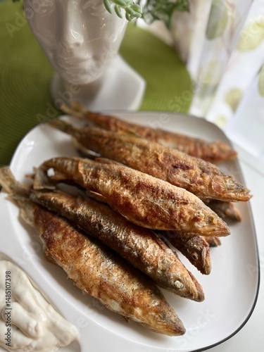 Foto Fried smelt on a plate