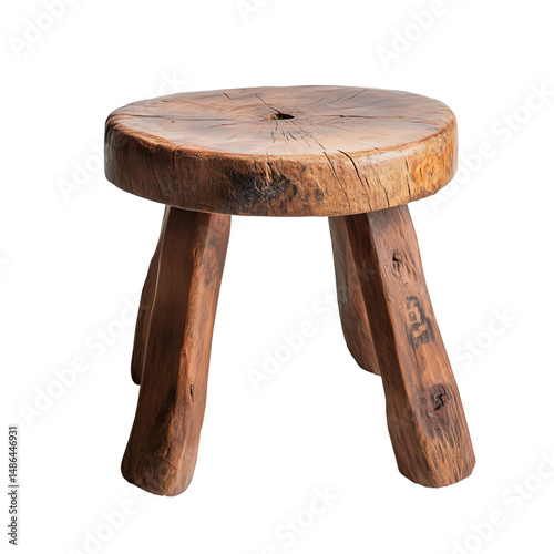 Pequeno banco de madeira, banquinho de madeira rústica isolado em fundo transparente