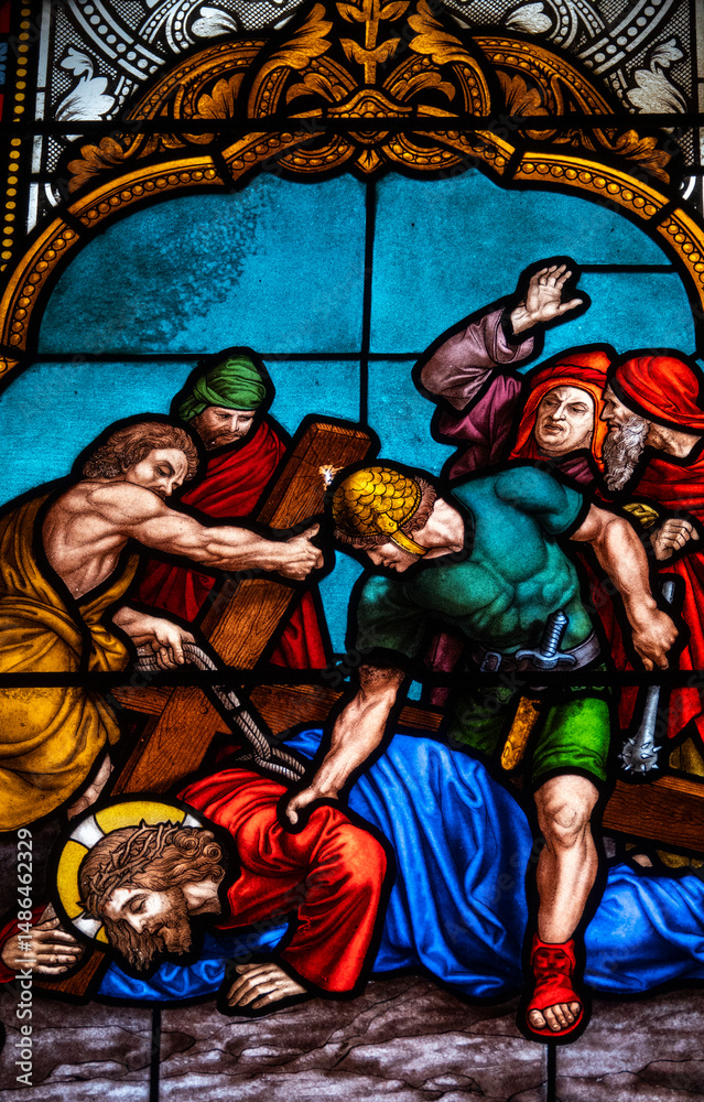 Obraz premium Stained glass (19th century) of The Way of the Cross. Third station: Jesus falls for the first time.