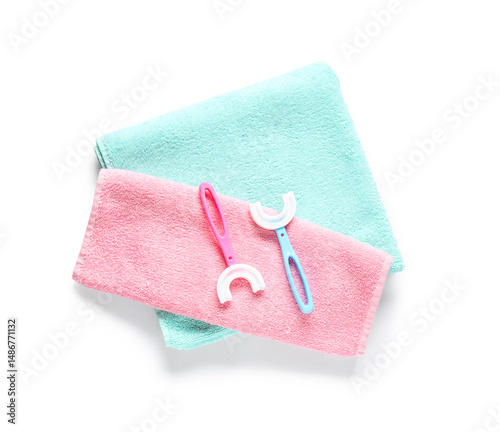 Towels with children's toot...