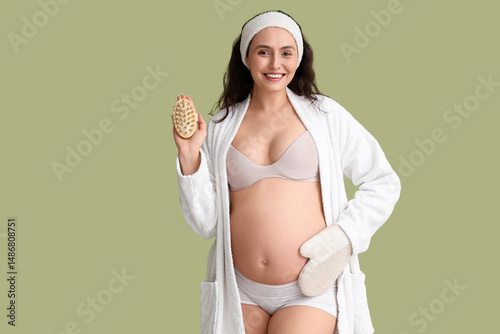 Beautiful young happy pregn...