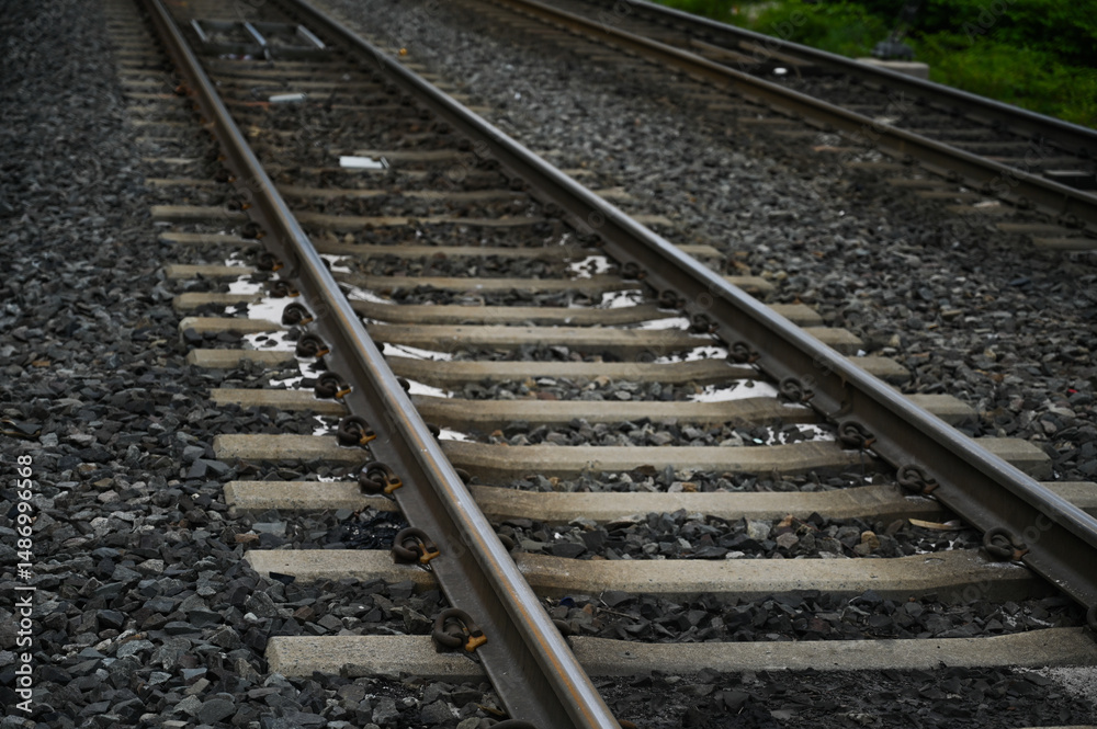 Fototapeta premium railroad tracks in the distance