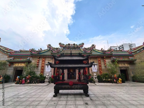 Wat Mangkon Kamalawat temple in Bangkok Chinatown. photo