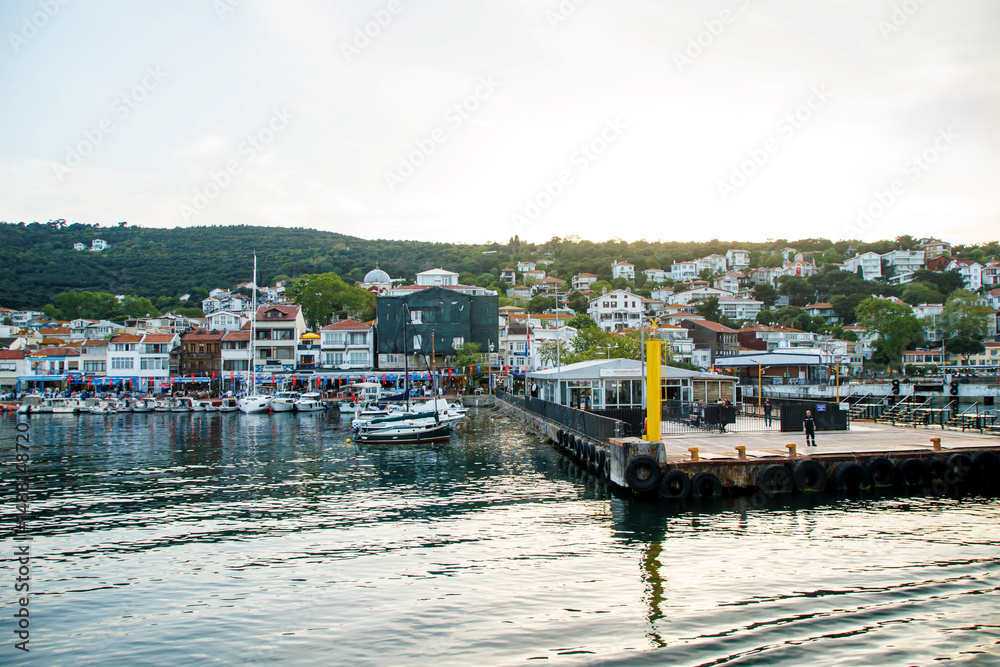 Fototapeta premium Boats in the harbor of Burgazada island in istanbul