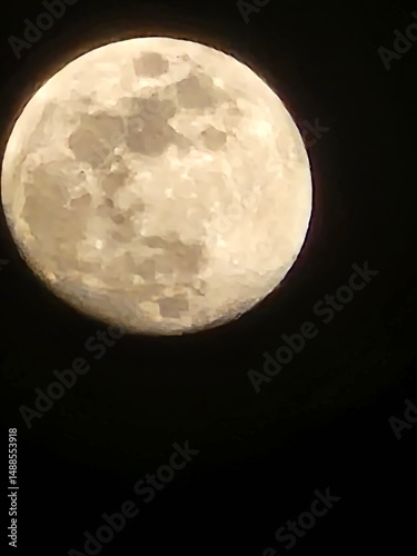 Full Moon Upclose 