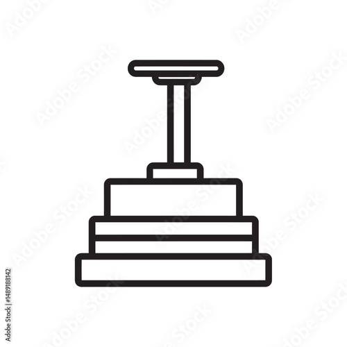 Minimalist outline shows a three tiered structure with a post and cap