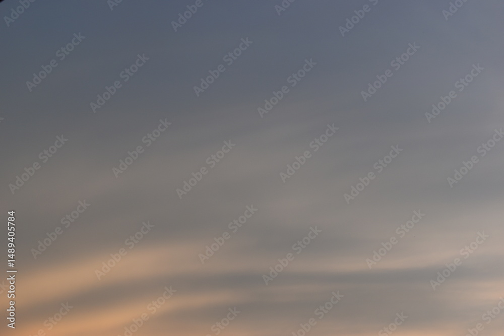 Obraz premium beautiful golden sky and white cloud background in springtime