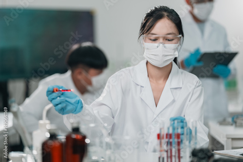 Innovative research team de...