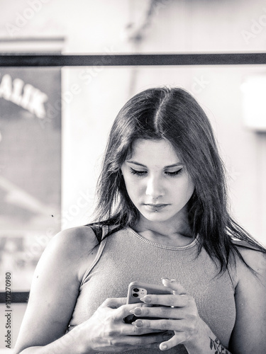 young girl into cafe.