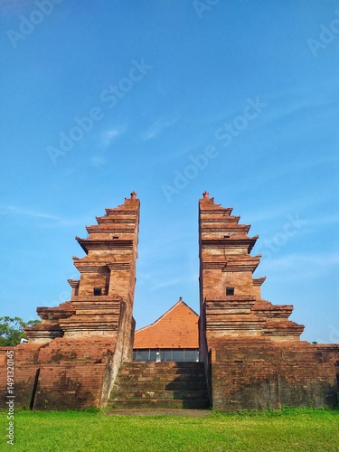 It is the icon of dwarakerta park that is shaped like a temple photo