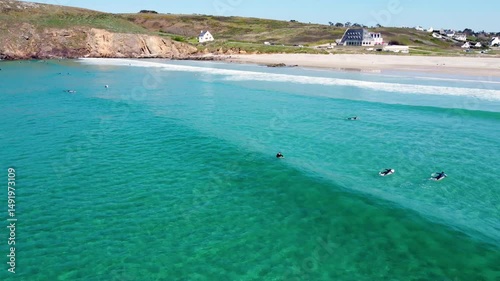 Surfeurs en Bretagne
