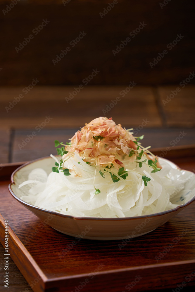 新玉ねぎの和風サラダ