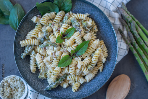 Home made pasta with asparagus and cheese