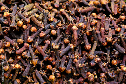 Fototapeta Naklejka Na Ścianę i Meble -  A spice of dried cloves, herbal medicine plant