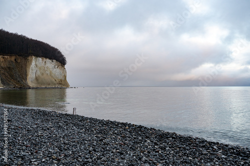 Fototapeta Naklejka Na Ścianę i Meble -  The Chalk cliffs on the Baltic Sea on the island of Rügen on a cold winter day