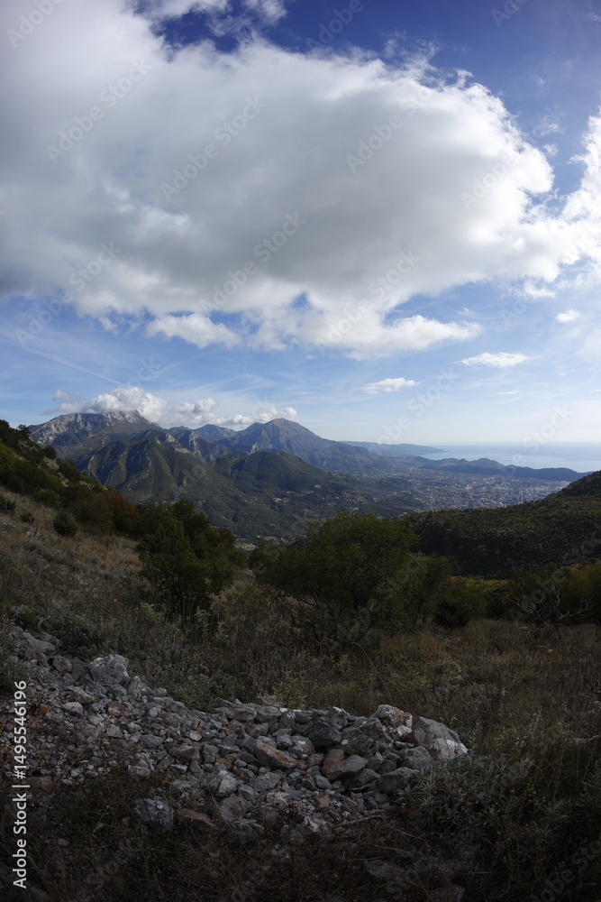 Fototapeta premium Hiking near coast Bar in montenegro autumn