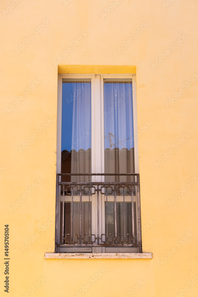 Obraz premium Historic Window - Architectural Detail