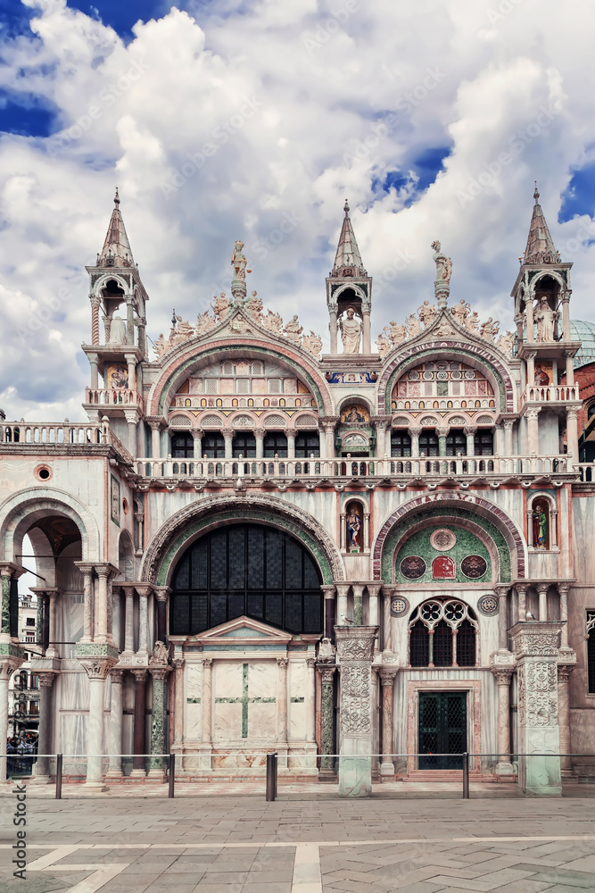 Fototapeta premium Basilica of Saint Mark, Venice, Italy
