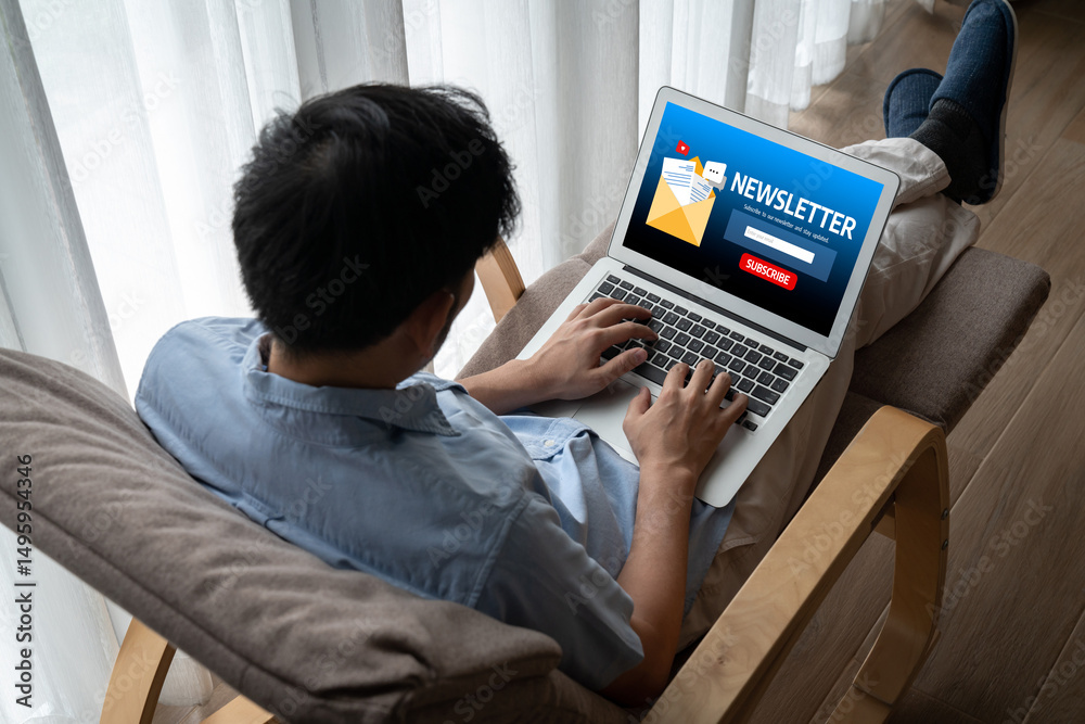 Φωτογραφία newsletter signup page on computer for customer to subscribe snugly newsletter u