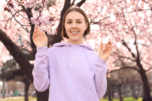 Allergic young woman with d...
