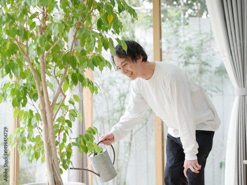 観葉植物　男性