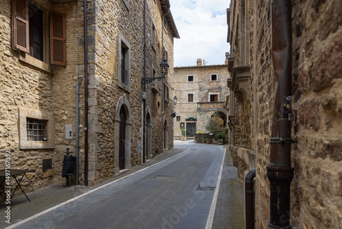 Fototapeta Naklejka Na Ścianę i Meble -  Exploring Civitella del Lago - Umbria - Italy