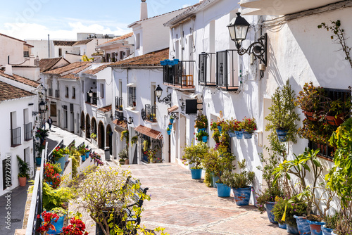 Obraz na płótnie Streets of Mijas full of plants in White Villages, called Pueblos Blancos, Andal