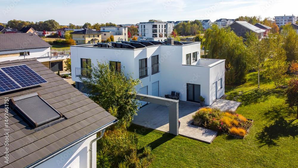 Fototapeta premium Moderne Einfamilienhaus Siedlung in Deutschland
