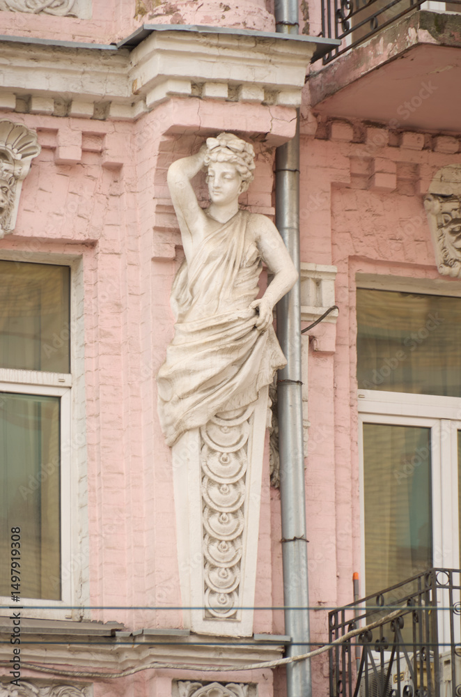 Obraz premium beautiful statue on the wall