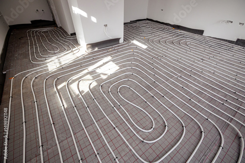Pipe system of floor heating mounted in residential building under construction